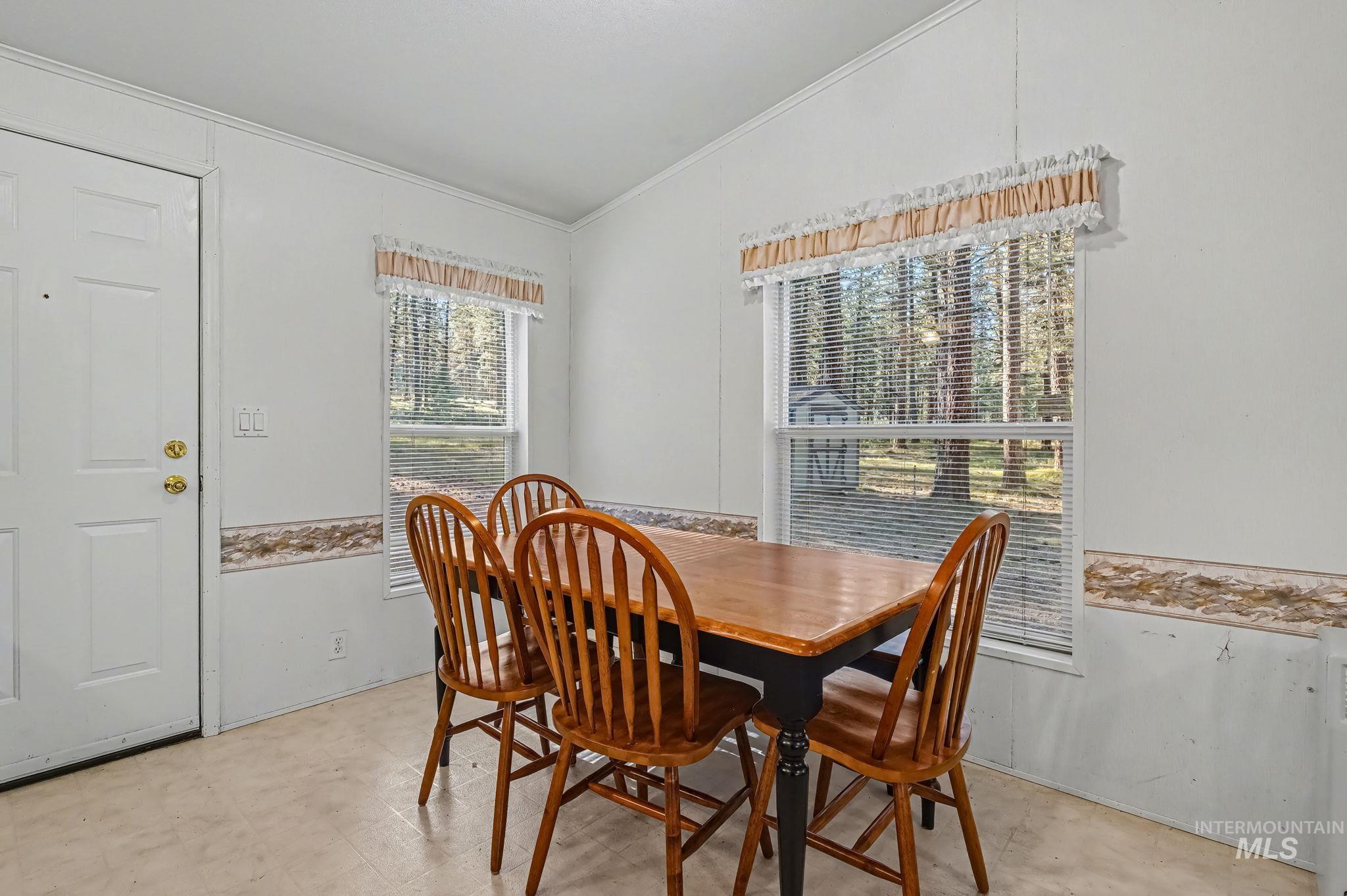 35 Hiatt Circle, Idaho City, Idaho 83631, 2 Bedrooms, 2 Bathrooms, Residential For Sale, Price $379,900, 98982322