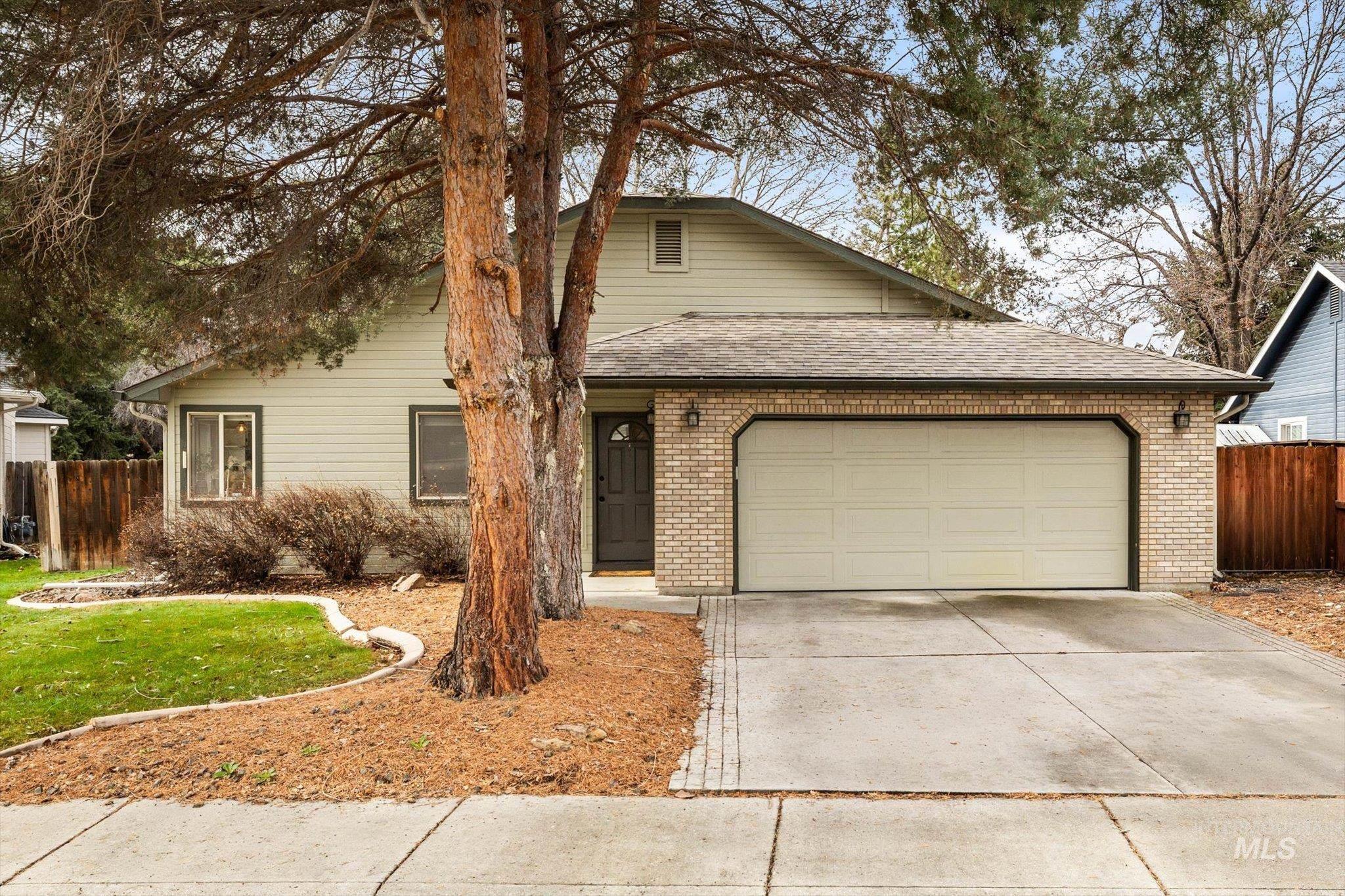 77 S Silverwood Way, Eagle, Idaho 83616, 3 Bedrooms, 2 Bathrooms, Residential For Sale, Price $493,900, 98982324