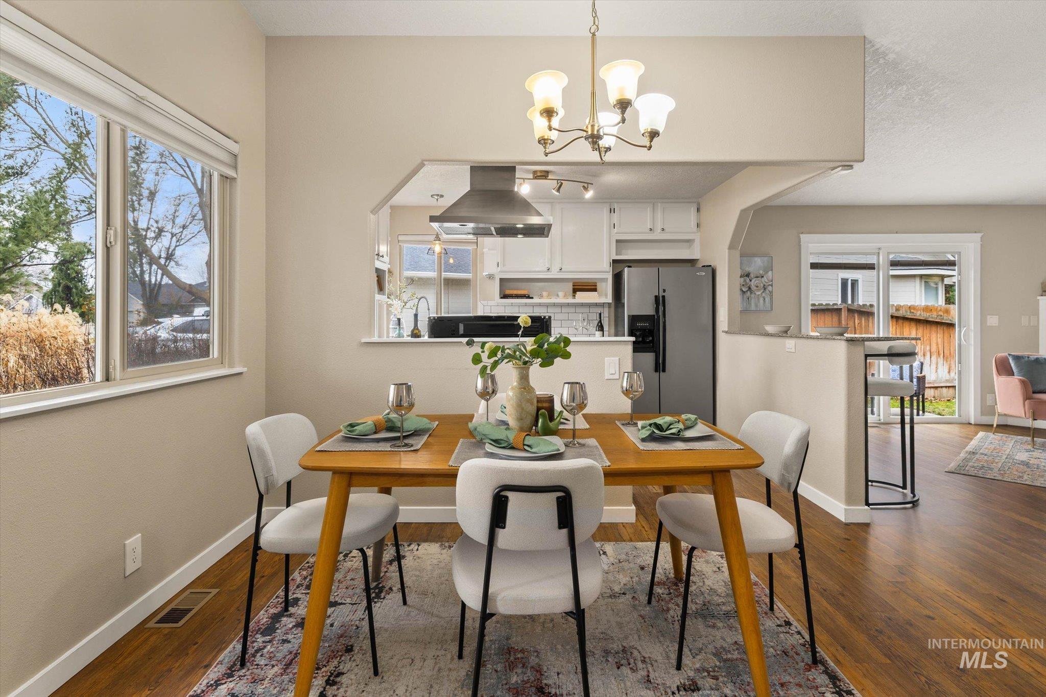 77 S Silverwood Way, Eagle, Idaho 83616, 3 Bedrooms, 2 Bathrooms, Residential For Sale, Price $493,900, 98982324