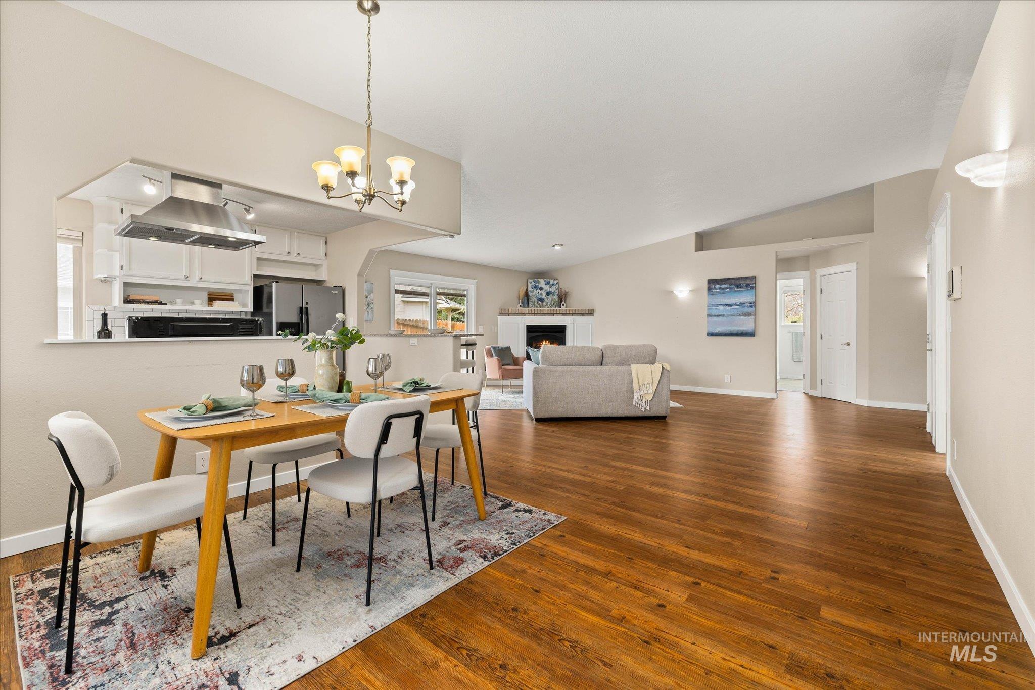 77 S Silverwood Way, Eagle, Idaho 83616, 3 Bedrooms, 2 Bathrooms, Residential For Sale, Price $493,900, 98982324