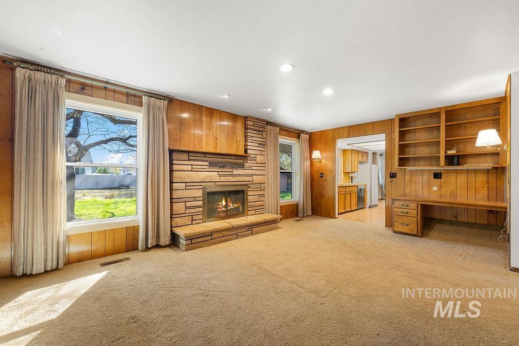 1096 S Kingfisher Way, Boise, Idaho 83709, 4 Bedrooms, 3.5 Bathrooms, Residential For Sale, Price $725,000,MLS 98982327