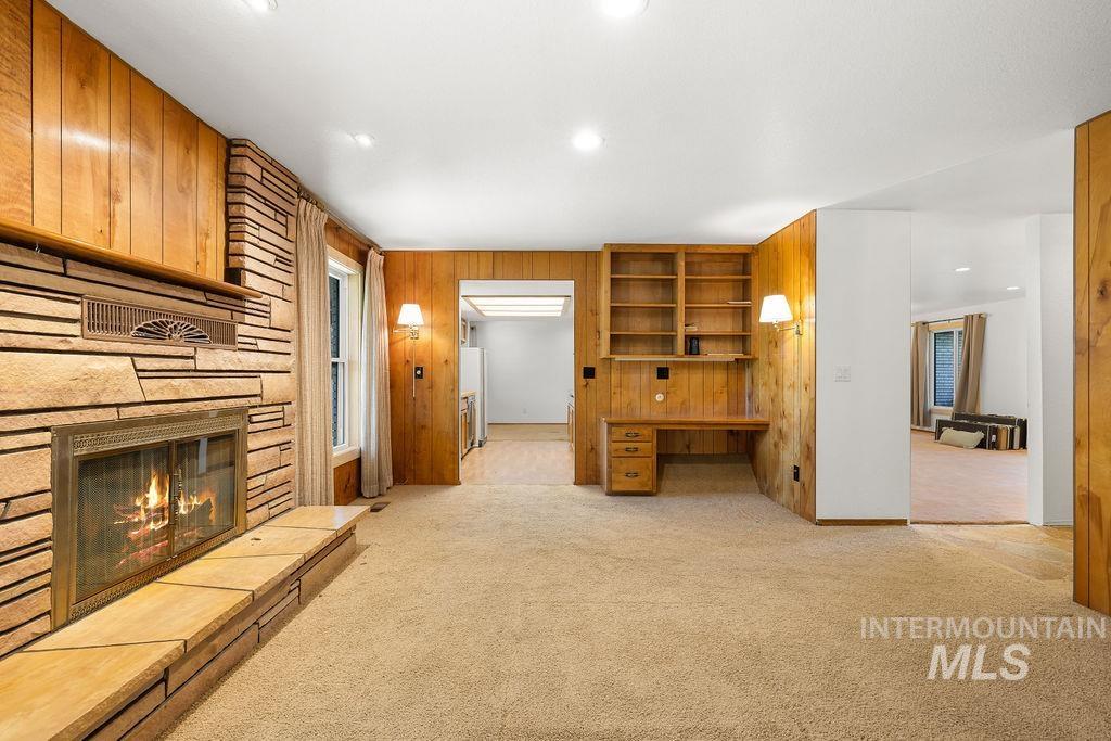 1096 S Kingfisher Way, Boise, Idaho 83709, 4 Bedrooms, 3.5 Bathrooms, Residential For Sale, Price $725,000,MLS 98982327