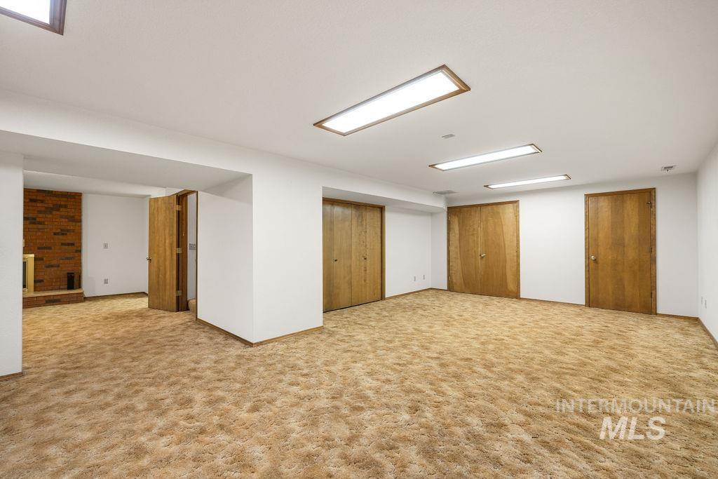 1096 S Kingfisher Way, Boise, Idaho 83709, 4 Bedrooms, 3.5 Bathrooms, Residential For Sale, Price $725,000,MLS 98982327