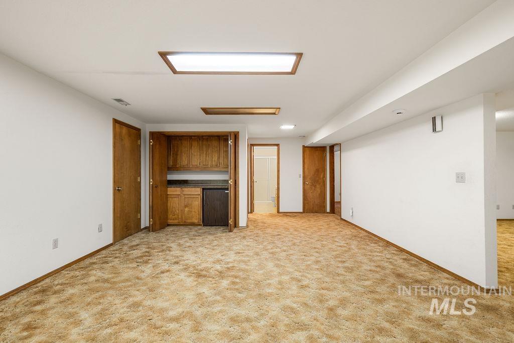 1096 S Kingfisher Way, Boise, Idaho 83709, 4 Bedrooms, 3.5 Bathrooms, Residential For Sale, Price $725,000,MLS 98982327