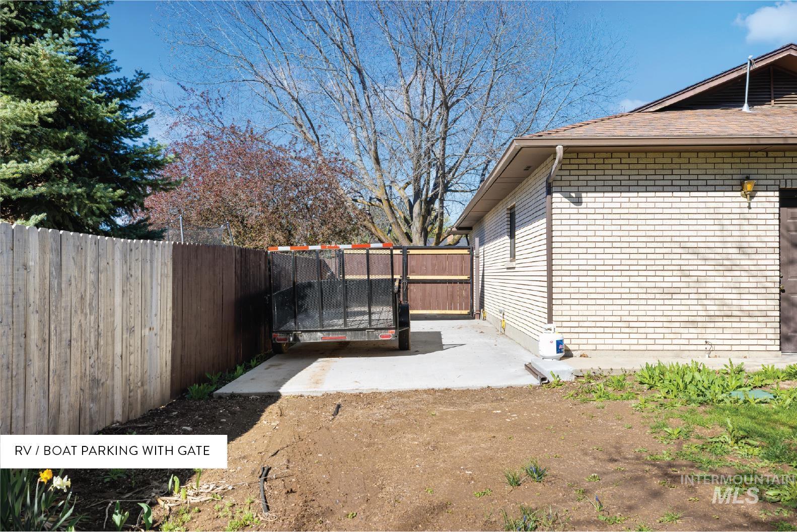 1096 S Kingfisher Way, Boise, Idaho 83709, 4 Bedrooms, 3.5 Bathrooms, Residential For Sale, Price $725,000,MLS 98982327