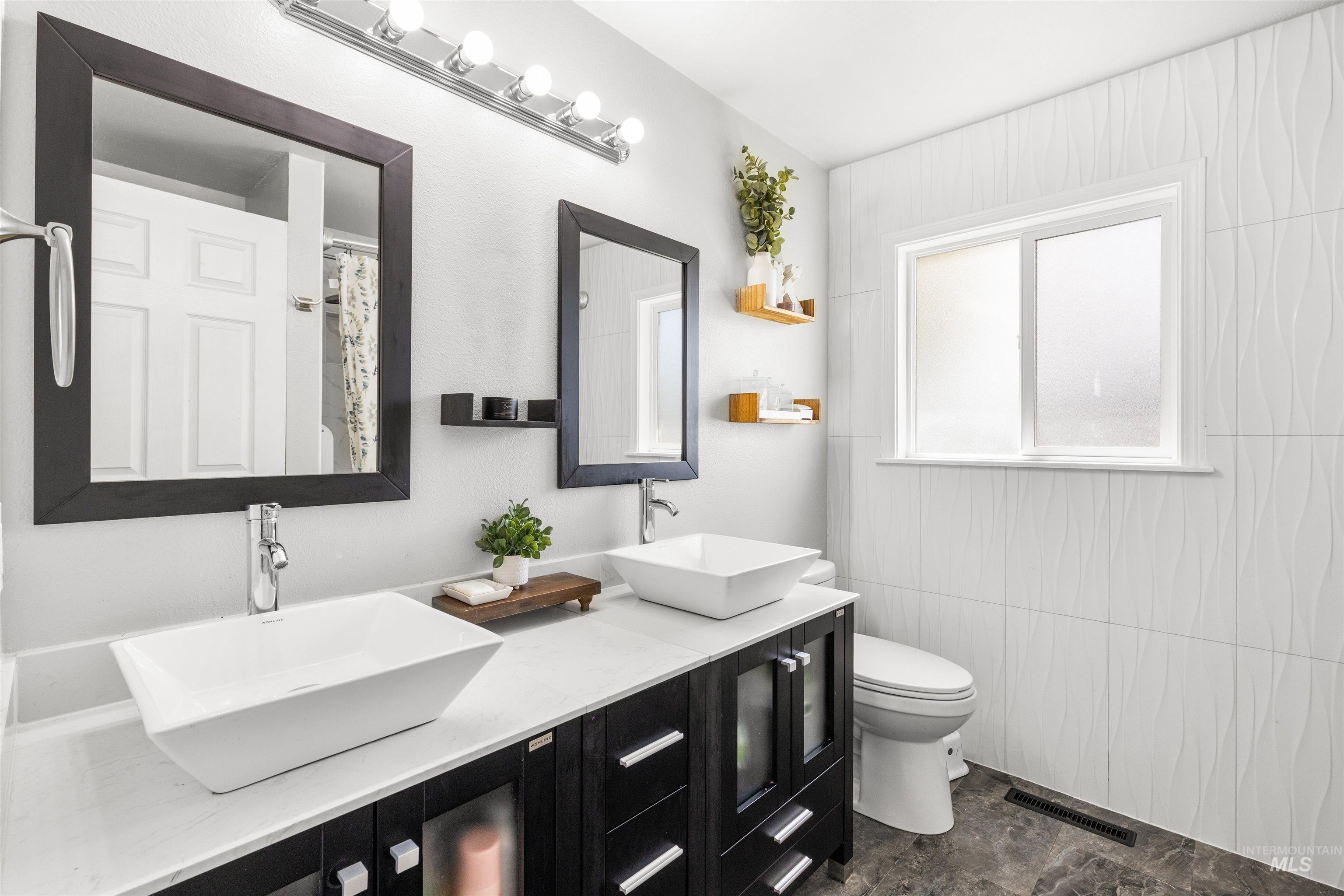 1934 Powers Ave, Lewiston, Idaho 83501, 3 Bedrooms, 2 Bathrooms, Residential For Sale, Price $469,000, 98982329