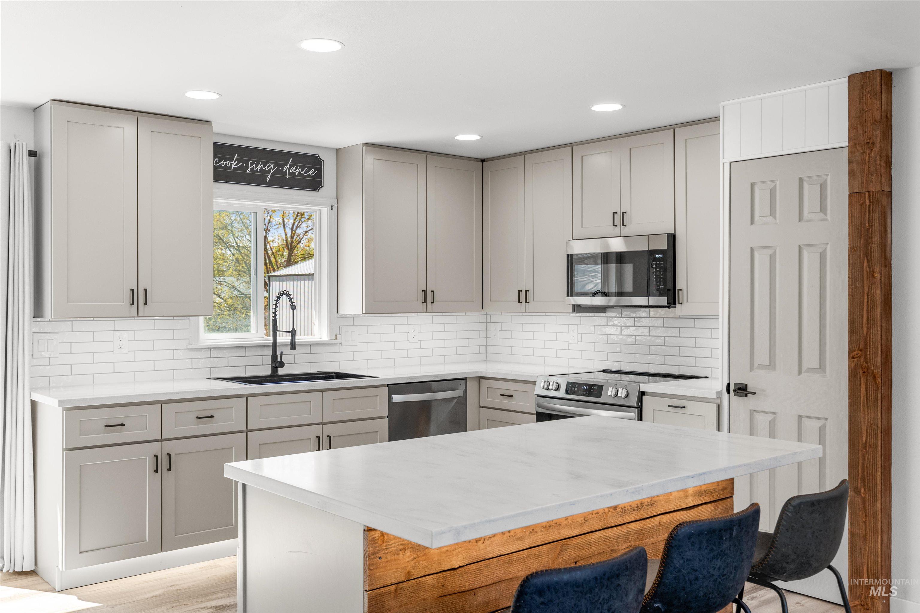 1934 Powers Ave, Lewiston, Idaho 83501, 3 Bedrooms, 2 Bathrooms, Residential For Sale, Price $469,000, 98982329