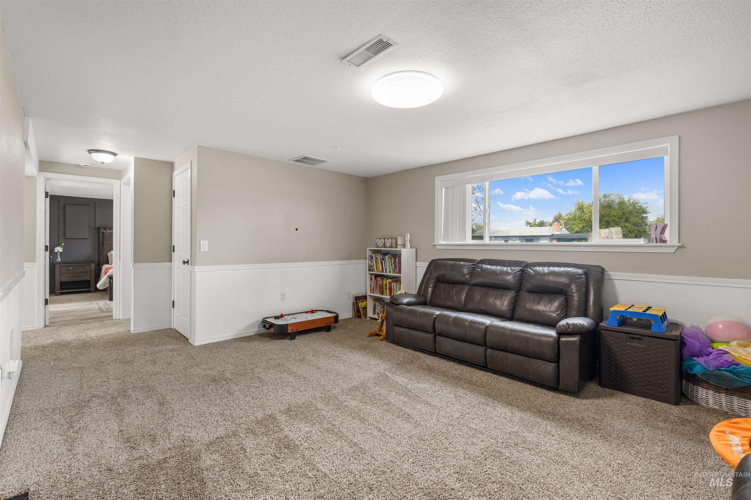 1934 Powers Ave, Lewiston, Idaho 83501, 3 Bedrooms, 2 Bathrooms, Residential For Sale, Price $469,000, 98982329