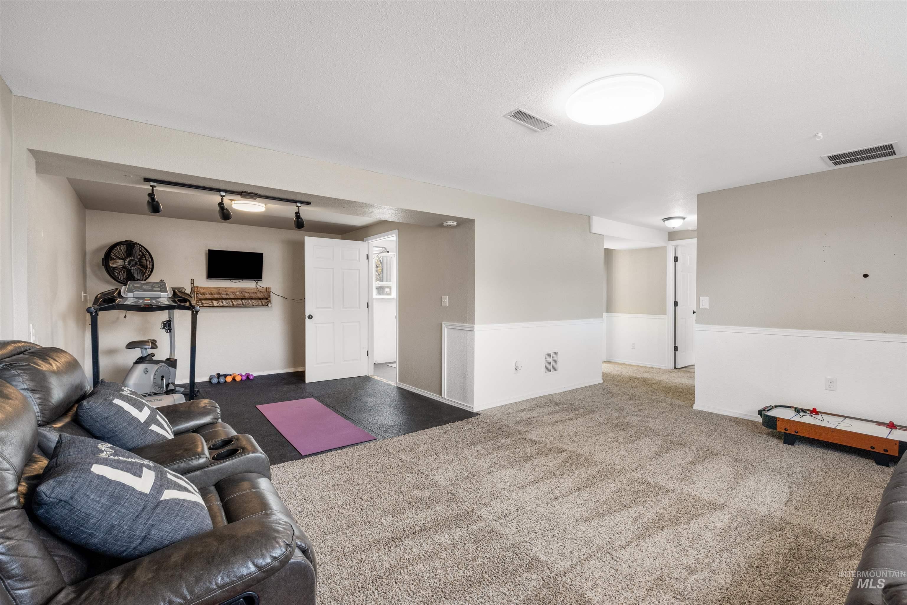 1934 Powers Ave, Lewiston, Idaho 83501, 3 Bedrooms, 2 Bathrooms, Residential For Sale, Price $469,000, 98982329