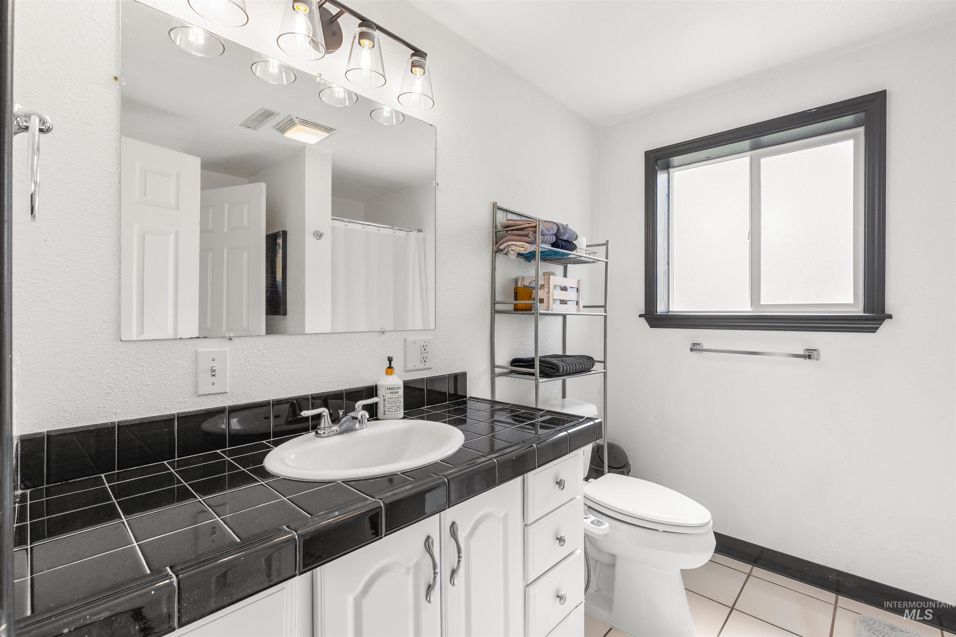 1934 Powers Ave, Lewiston, Idaho 83501, 3 Bedrooms, 2 Bathrooms, Residential For Sale, Price $469,000, 98982329