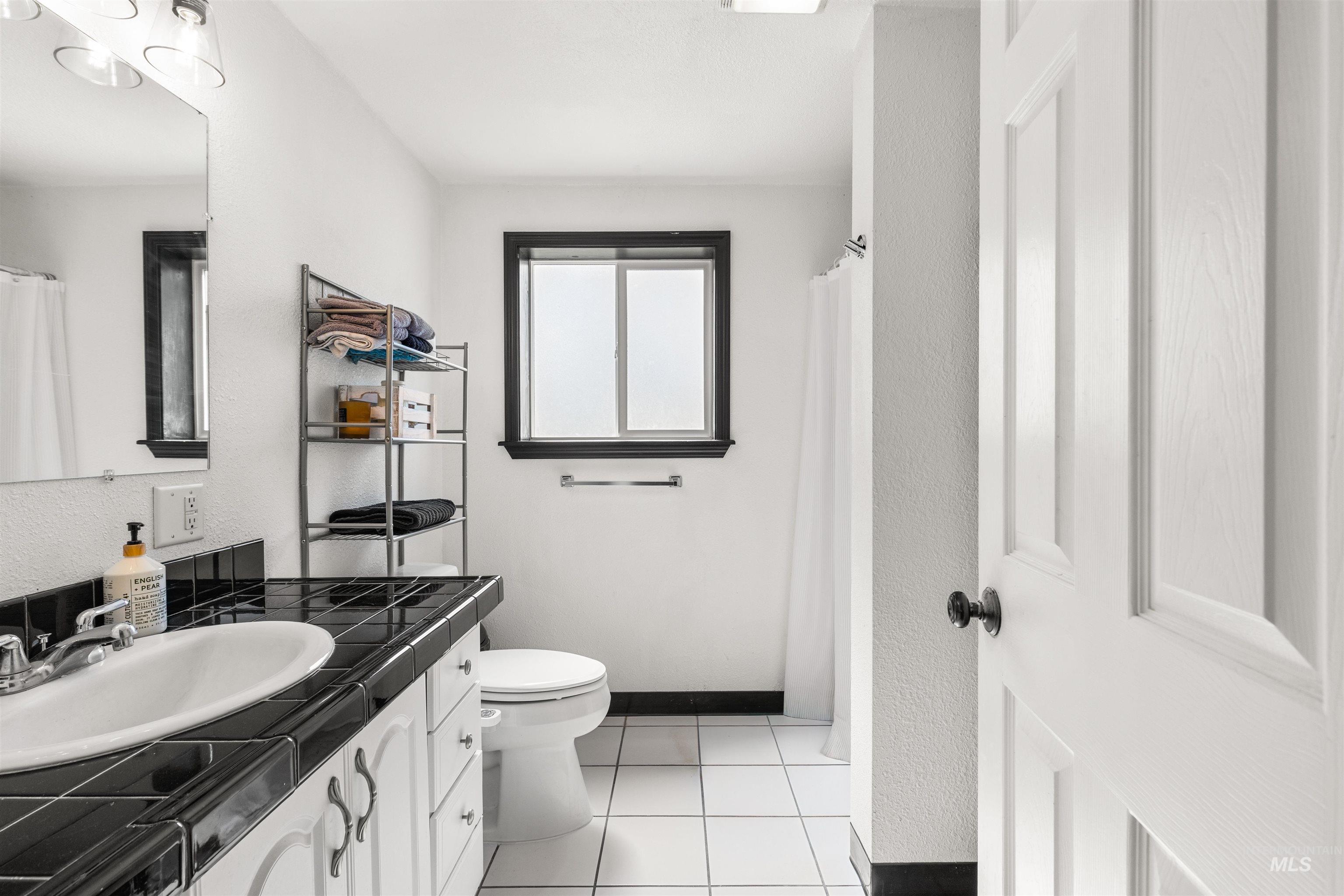 1934 Powers Ave, Lewiston, Idaho 83501, 3 Bedrooms, 2 Bathrooms, Residential For Sale, Price $469,000, 98982329