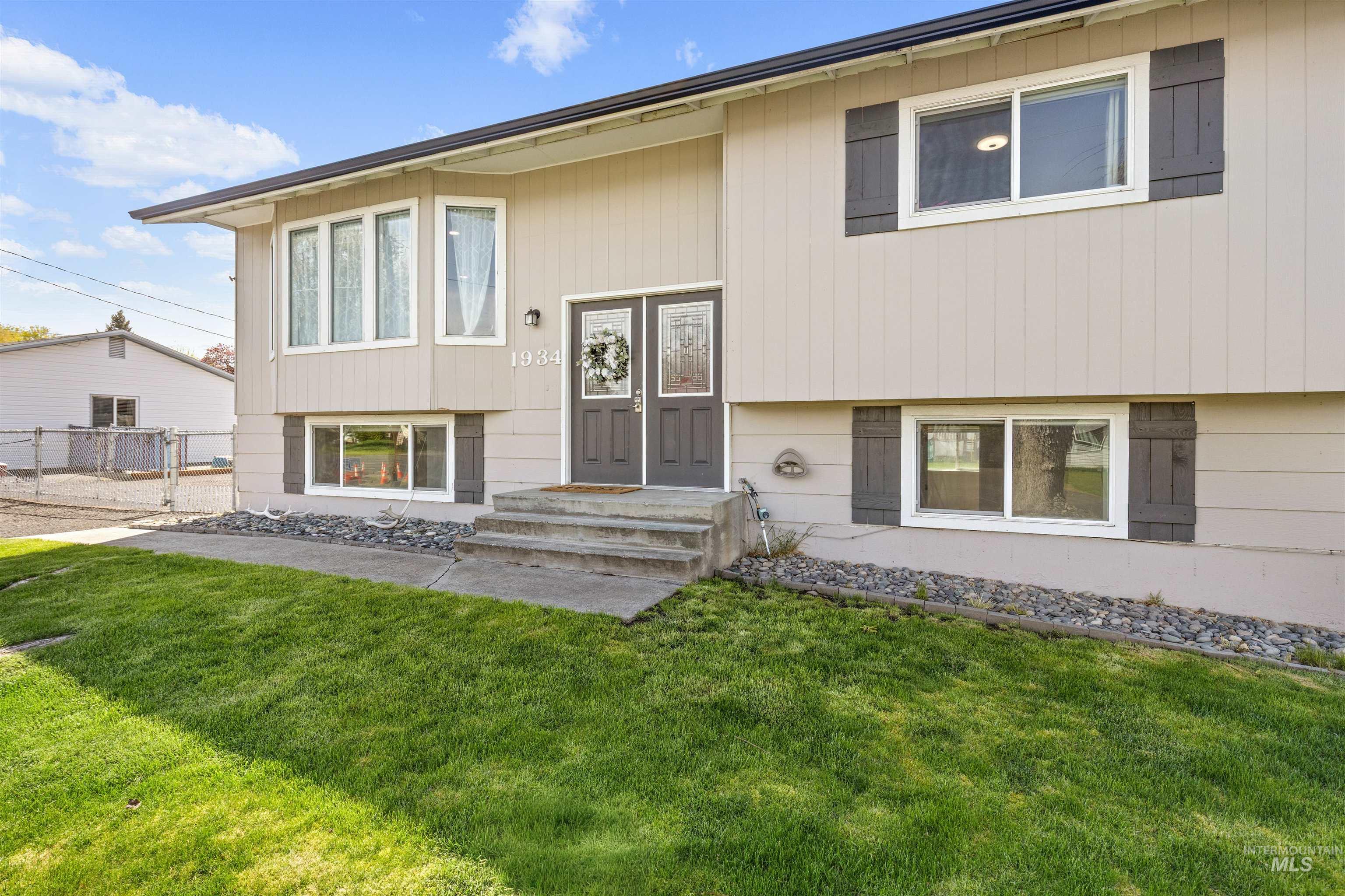 1934 Powers Ave, Lewiston, Idaho 83501, 3 Bedrooms, 2 Bathrooms, Residential For Sale, Price $469,000, 98982329