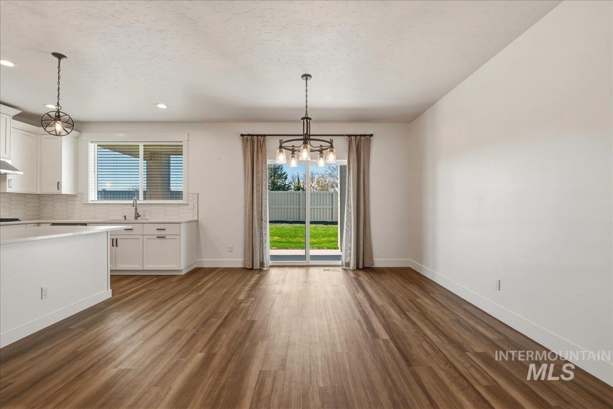 2109 N Gelding Ct, Middleton, Idaho 83644, 3 Bedrooms, 2 Bathrooms, Residential For Sale, Price $494,999, 98982330