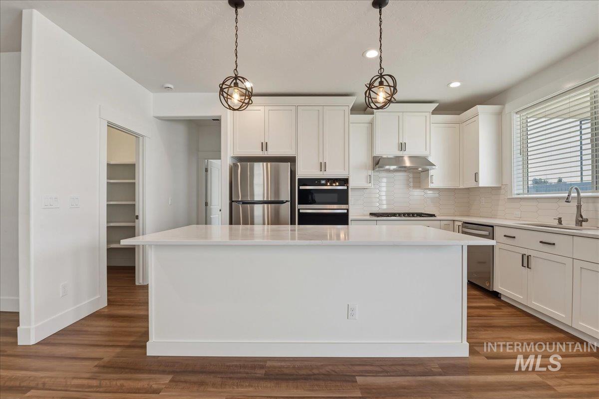 2109 N Gelding Ct, Middleton, Idaho 83644, 3 Bedrooms, 2 Bathrooms, Residential For Sale, Price $494,999, 98982330