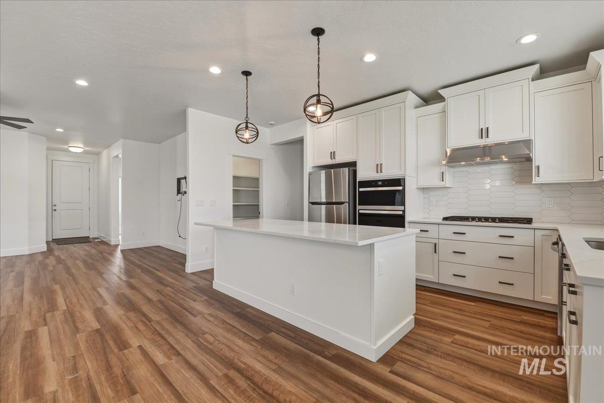 2109 N Gelding Ct, Middleton, Idaho 83644, 3 Bedrooms, 2 Bathrooms, Residential For Sale, Price $494,999, 98982330