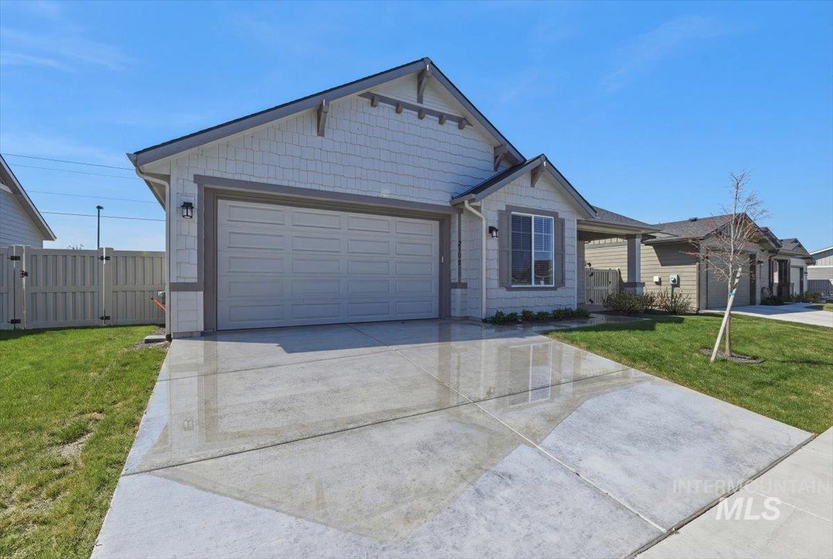 2109 N Gelding Ct, Middleton, Idaho 83644, 3 Bedrooms, 2 Bathrooms, Residential For Sale, Price $494,999, 98982330