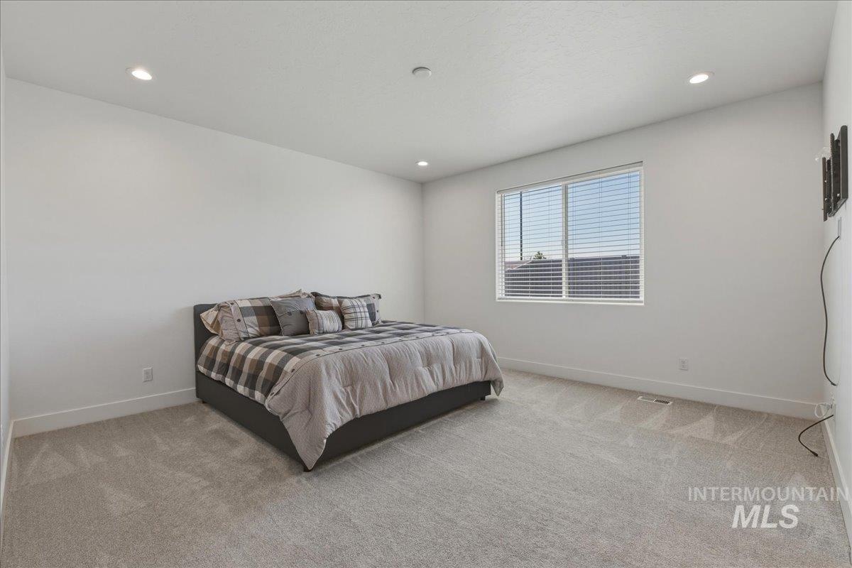 2109 N Gelding Ct, Middleton, Idaho 83644, 3 Bedrooms, 2 Bathrooms, Residential For Sale, Price $494,999, 98982330