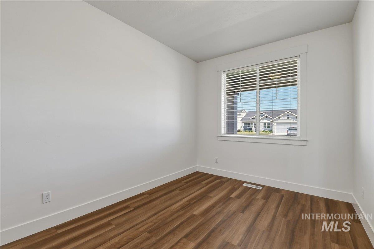 2109 N Gelding Ct, Middleton, Idaho 83644, 3 Bedrooms, 2 Bathrooms, Residential For Sale, Price $494,999, 98982330