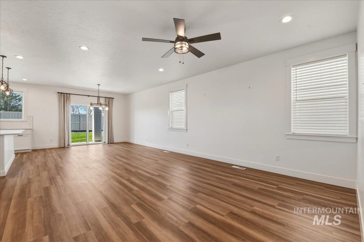 2109 N Gelding Ct, Middleton, Idaho 83644, 3 Bedrooms, 2 Bathrooms, Residential For Sale, Price $494,999, 98982330