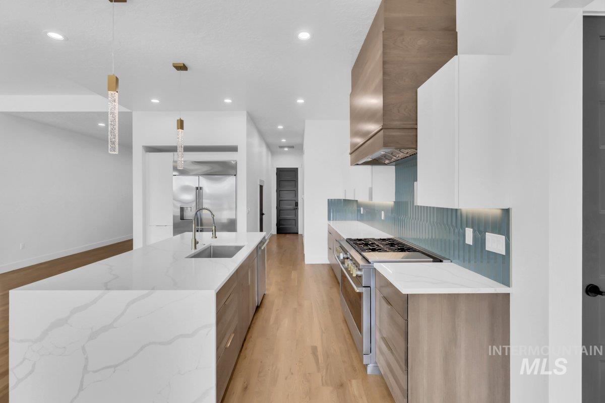 21460 Jackson Creek Ct, Star, Idaho 83669, 4 Bedrooms, 3 Bathrooms, Residential For Sale, Price $1,325,000,MLS 98982331