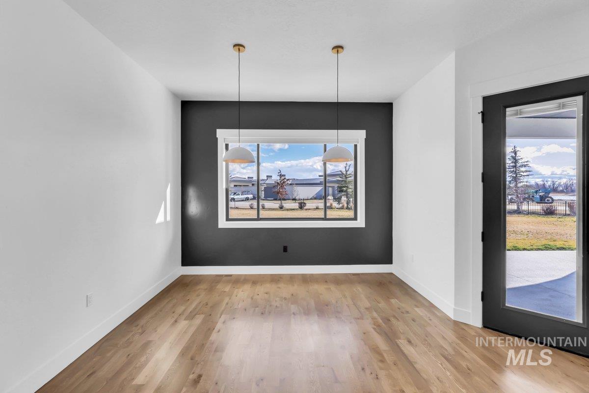 21460 Jackson Creek Ct, Star, Idaho 83669, 4 Bedrooms, 3 Bathrooms, Residential For Sale, Price $1,325,000,MLS 98982331