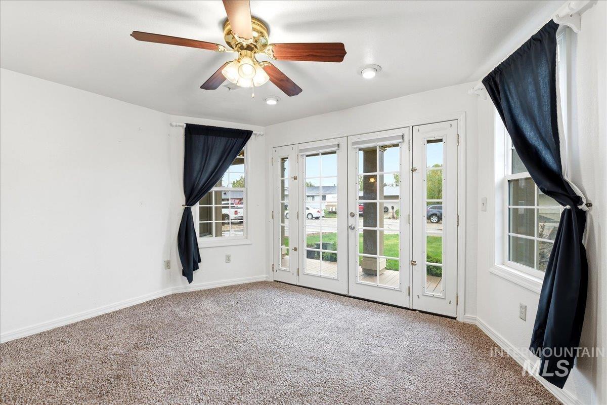 1433 W Elm Pl, Meridian, Idaho 83642, 3 Bedrooms, 2 Bathrooms, Residential For Sale, Price $360,000,MLS 98982332