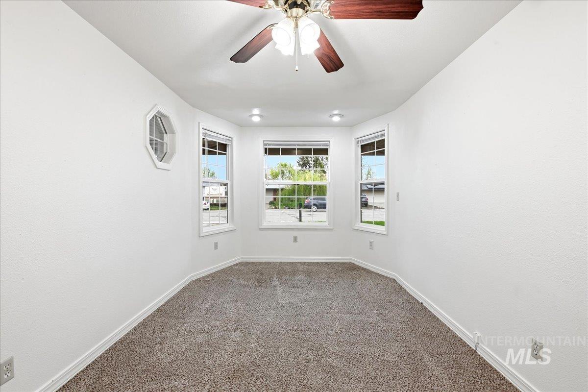 1433 W Elm Pl, Meridian, Idaho 83642, 3 Bedrooms, 2 Bathrooms, Residential For Sale, Price $360,000,MLS 98982332