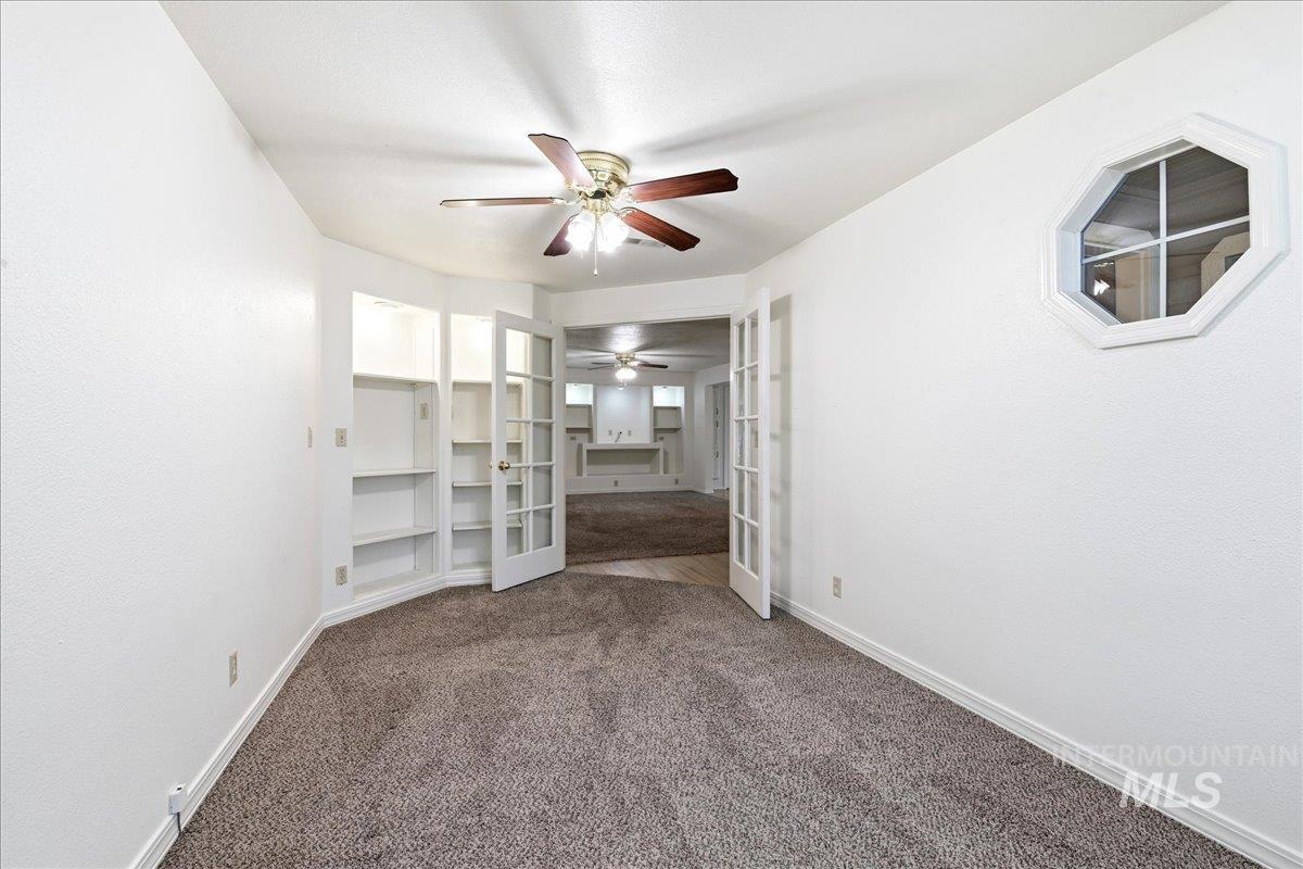 1433 W Elm Pl, Meridian, Idaho 83642, 3 Bedrooms, 2 Bathrooms, Residential For Sale, Price $360,000,MLS 98982332