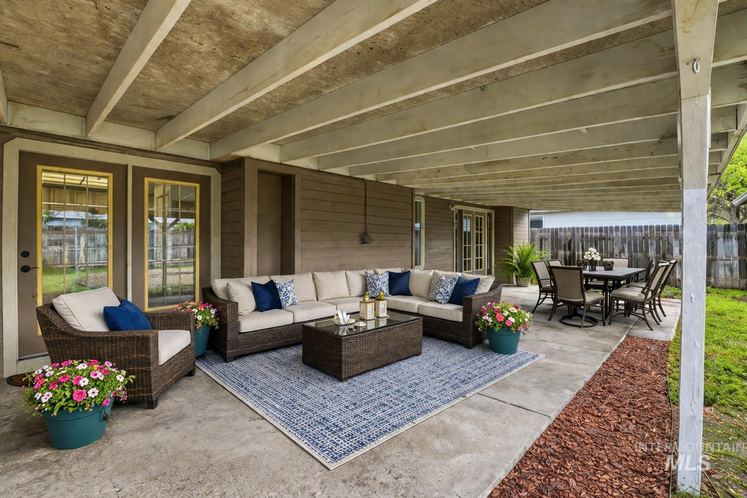 1433 W Elm Pl, Meridian, Idaho 83642, 3 Bedrooms, 2 Bathrooms, Residential For Sale, Price $360,000,MLS 98982332