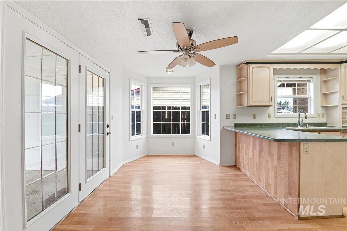 1433 W Elm Pl, Meridian, Idaho 83642, 3 Bedrooms, 2 Bathrooms, Residential For Sale, Price $360,000,MLS 98982332