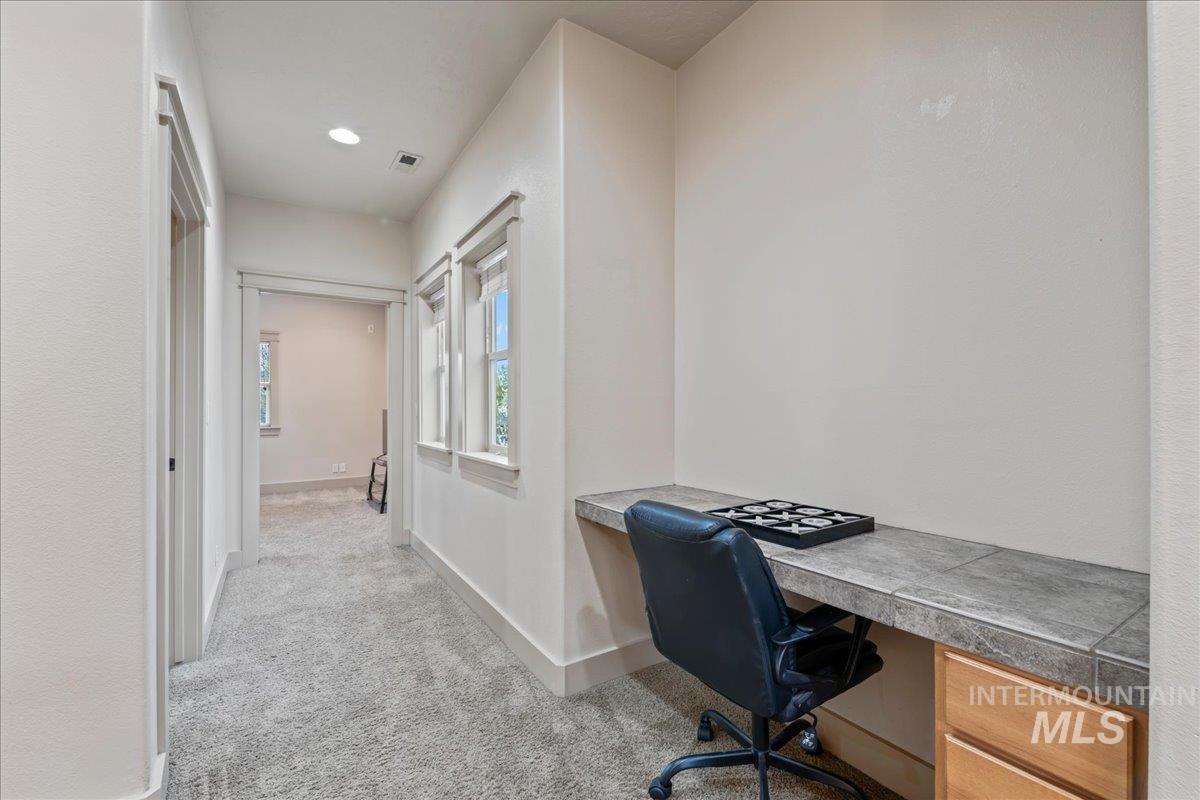 1896 E Meadow Creek Dr, Meridian, Idaho 83646, 4 Bedrooms, 2.5 Bathrooms, Residential For Sale, Price $625,000,MLS 98982333