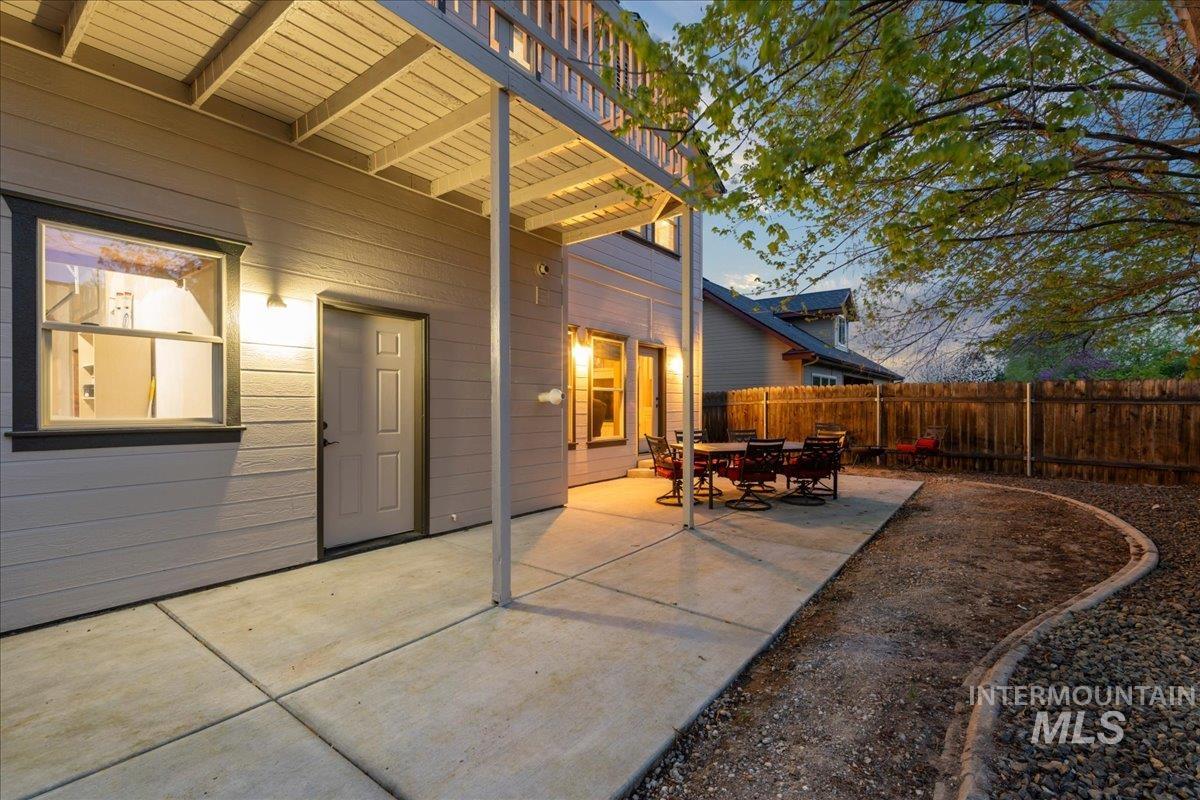 1896 E Meadow Creek Dr, Meridian, Idaho 83646, 4 Bedrooms, 2.5 Bathrooms, Residential For Sale, Price $625,000,MLS 98982333