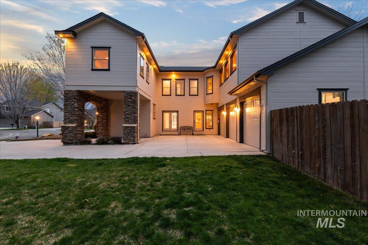 1896 E Meadow Creek Dr, Meridian, Idaho 83646, 4 Bedrooms, 2.5 Bathrooms, Residential For Sale, Price $625,000,MLS 98982333
