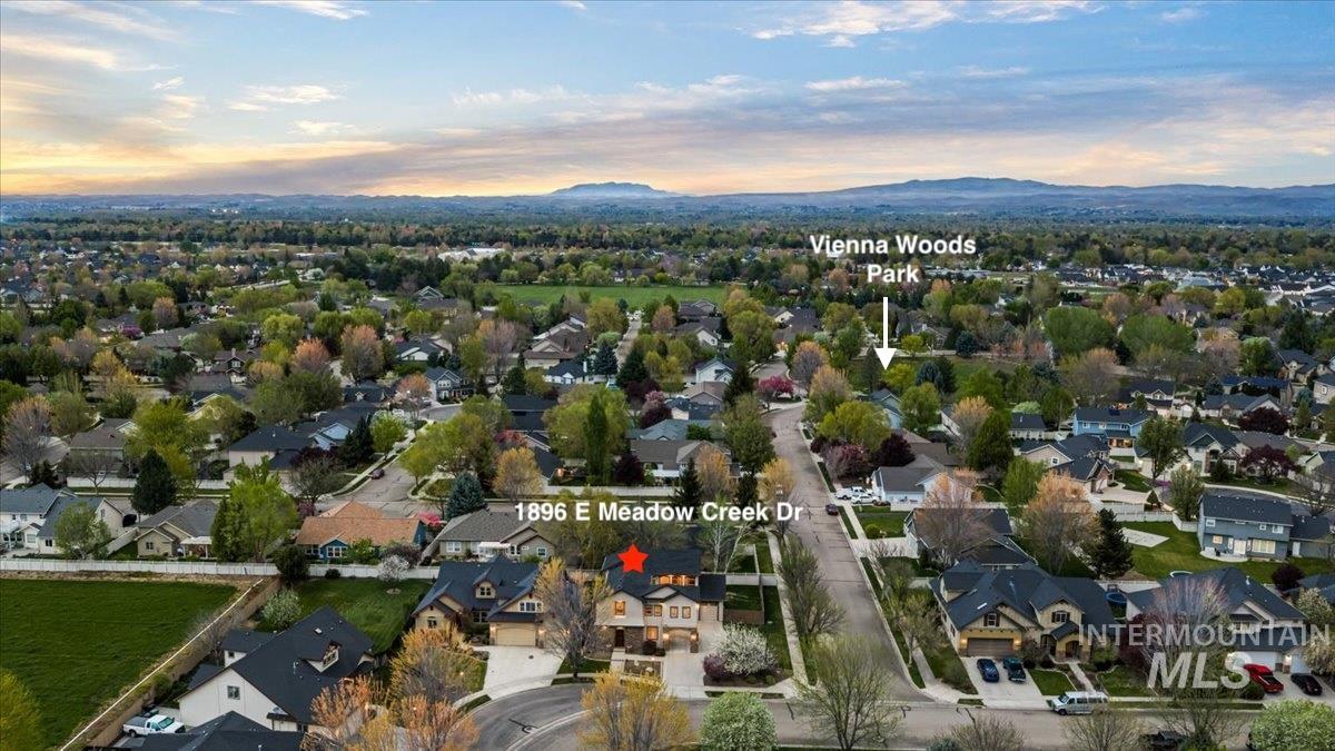 1896 E Meadow Creek Dr, Meridian, Idaho 83646, 4 Bedrooms, 2.5 Bathrooms, Residential For Sale, Price $625,000,MLS 98982333