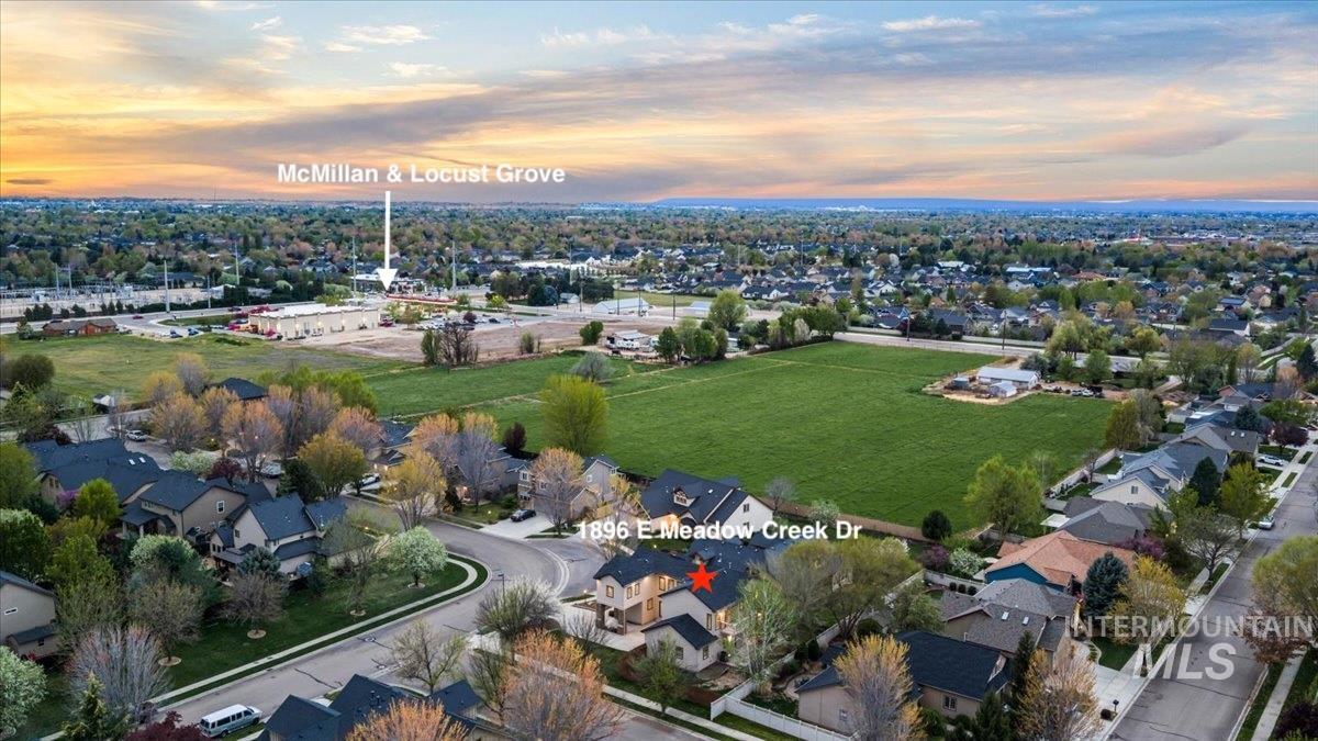 1896 E Meadow Creek Dr, Meridian, Idaho 83646, 4 Bedrooms, 2.5 Bathrooms, Residential For Sale, Price $625,000,MLS 98982333