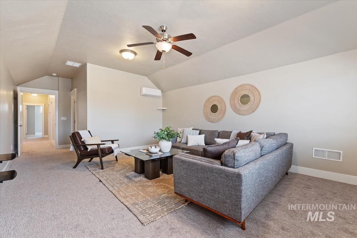 2560 N Hearthglow Pl, Eagle, Idaho 83616, 5 Bedrooms, 3.5 Bathrooms, Residential For Sale, Price $1,295,000,MLS 98982335