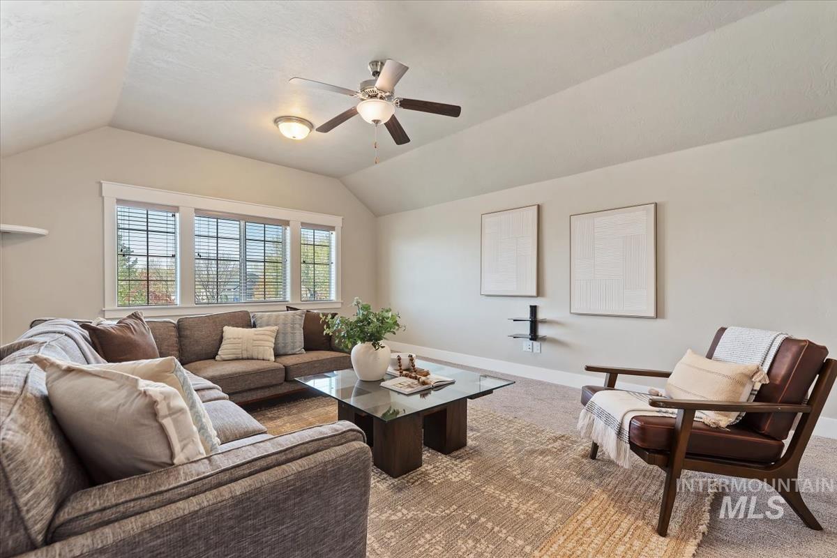 2560 N Hearthglow Pl, Eagle, Idaho 83616, 5 Bedrooms, 3.5 Bathrooms, Residential For Sale, Price $1,295,000,MLS 98982335