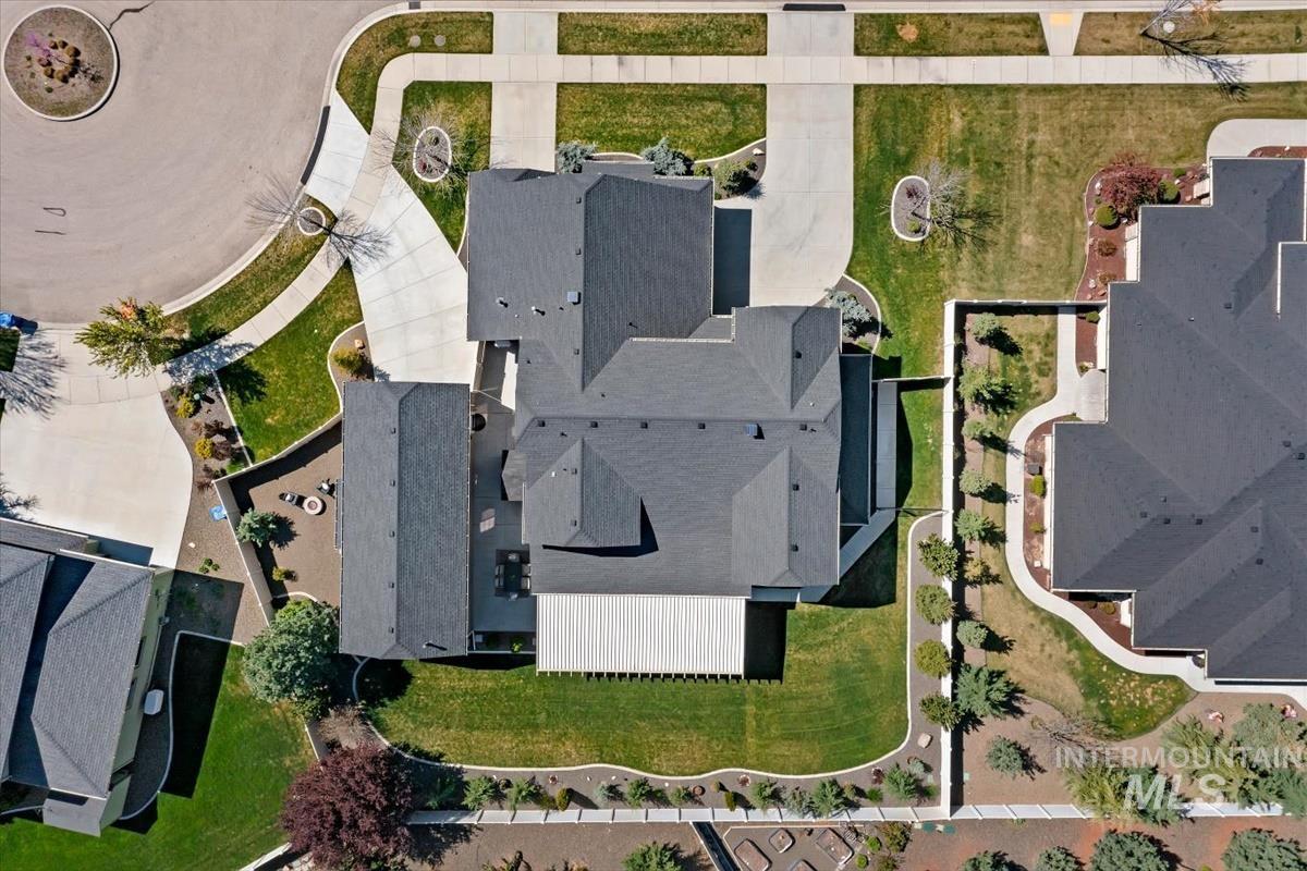 2560 N Hearthglow Pl, Eagle, Idaho 83616, 5 Bedrooms, 3.5 Bathrooms, Residential For Sale, Price $1,295,000,MLS 98982335