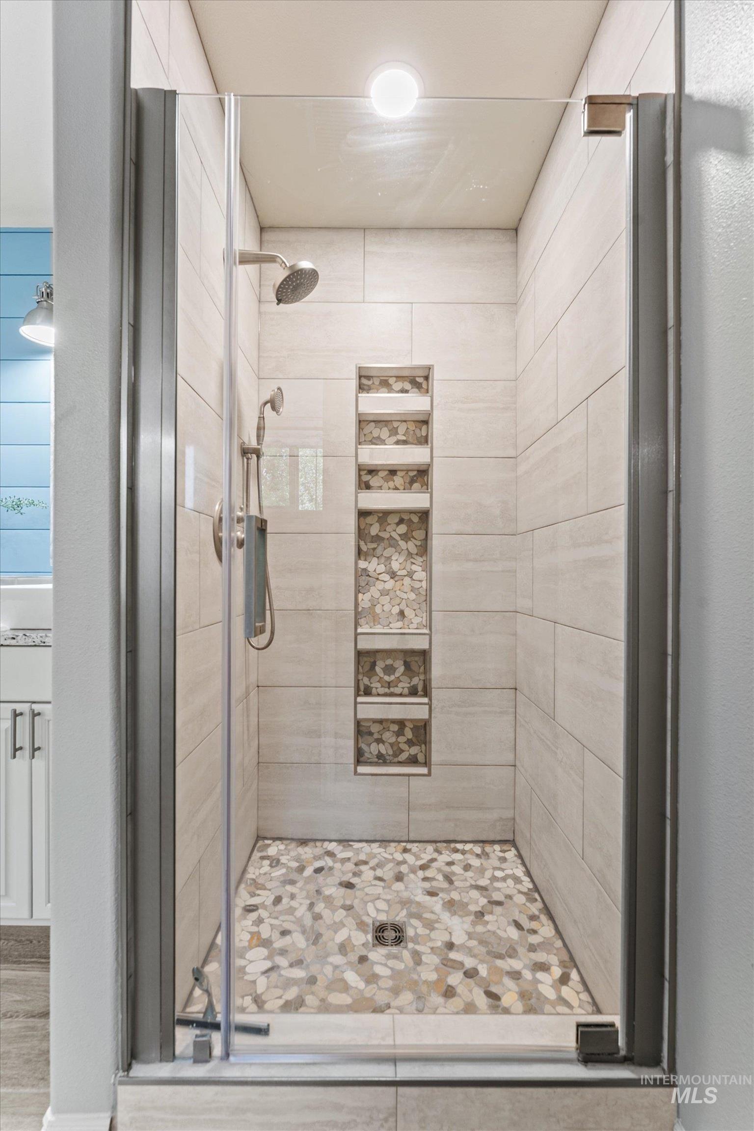 3454 S Capulet Way, Meridian, Idaho 83642, 4 Bedrooms, 2.5 Bathrooms, Residential For Sale, Price $559,900,MLS 98982336