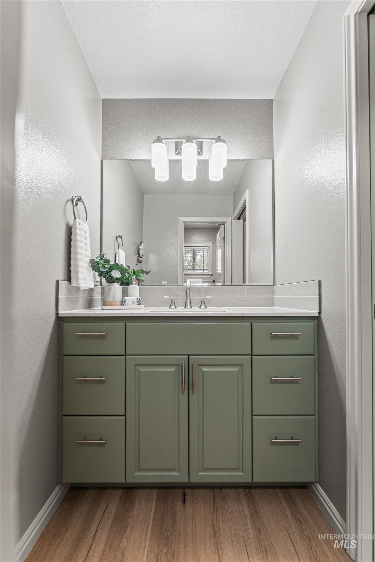 3454 S Capulet Way, Meridian, Idaho 83642, 4 Bedrooms, 2.5 Bathrooms, Residential For Sale, Price $559,900,MLS 98982336