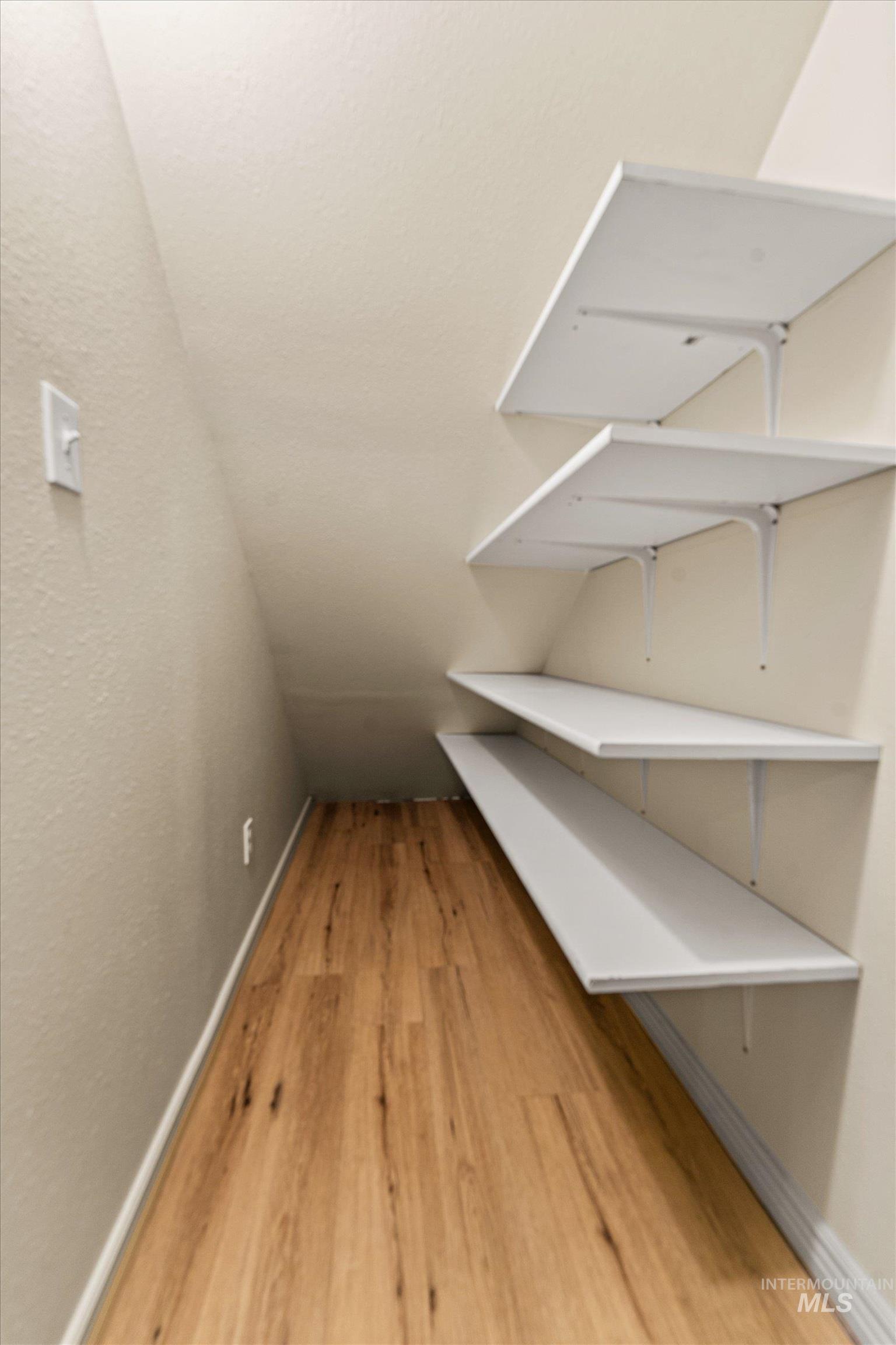 3454 S Capulet Way, Meridian, Idaho 83642, 4 Bedrooms, 2.5 Bathrooms, Residential For Sale, Price $559,900,MLS 98982336