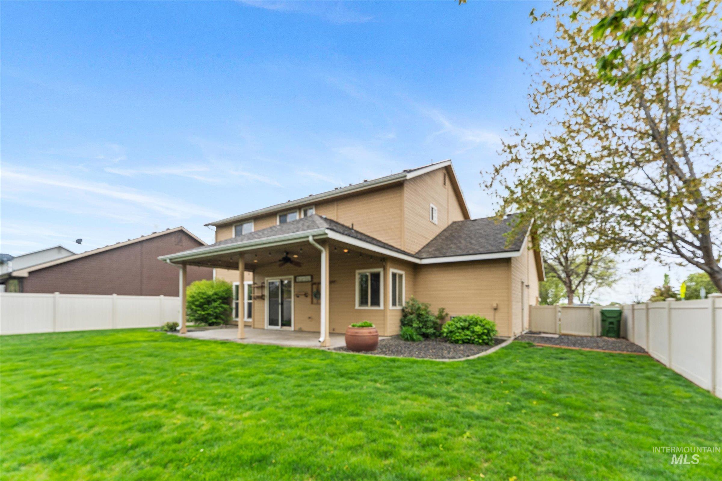 3454 S Capulet Way, Meridian, Idaho 83642, 4 Bedrooms, 2.5 Bathrooms, Residential For Sale, Price $559,900,MLS 98982336