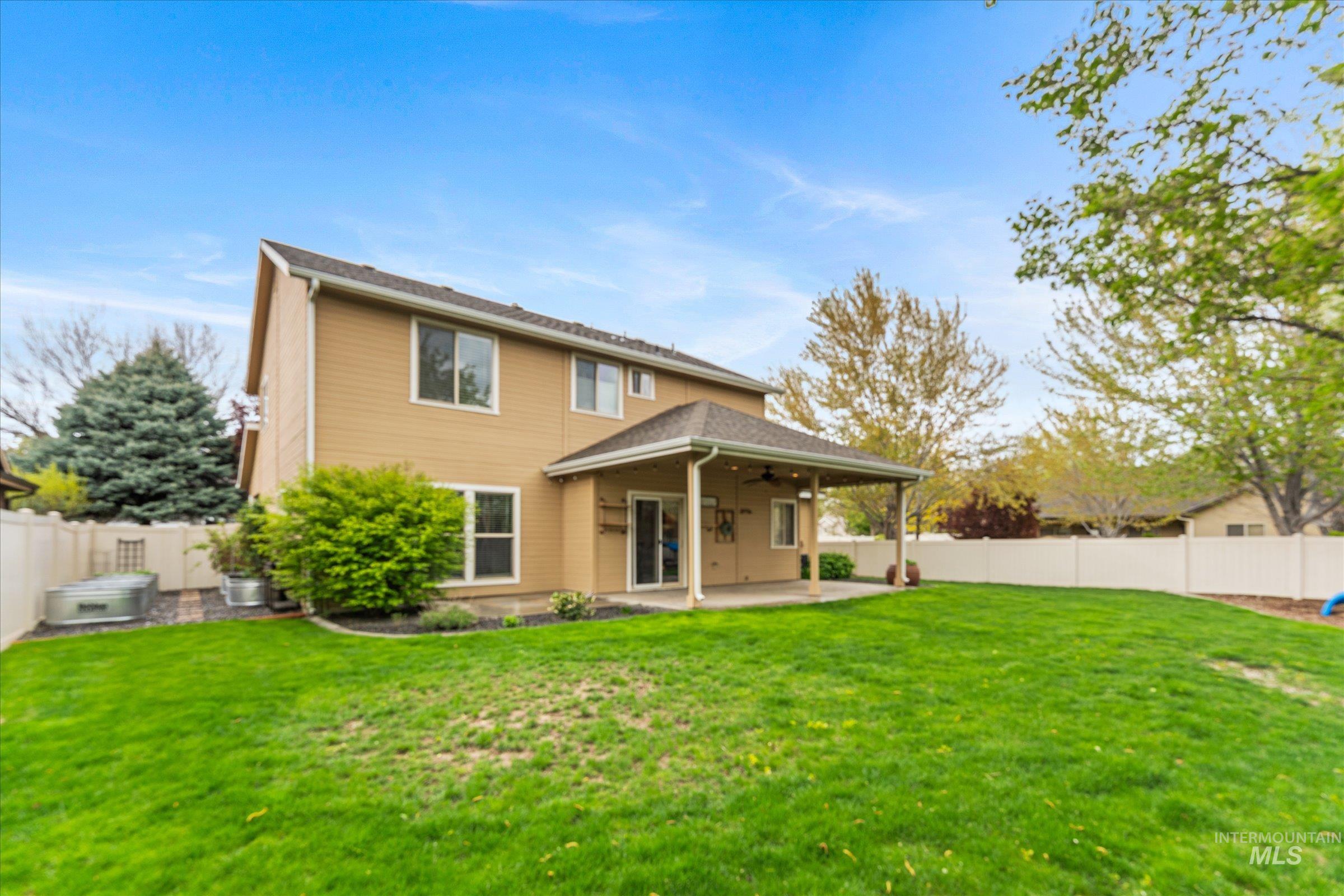 3454 S Capulet Way, Meridian, Idaho 83642, 4 Bedrooms, 2.5 Bathrooms, Residential For Sale, Price $559,900,MLS 98982336