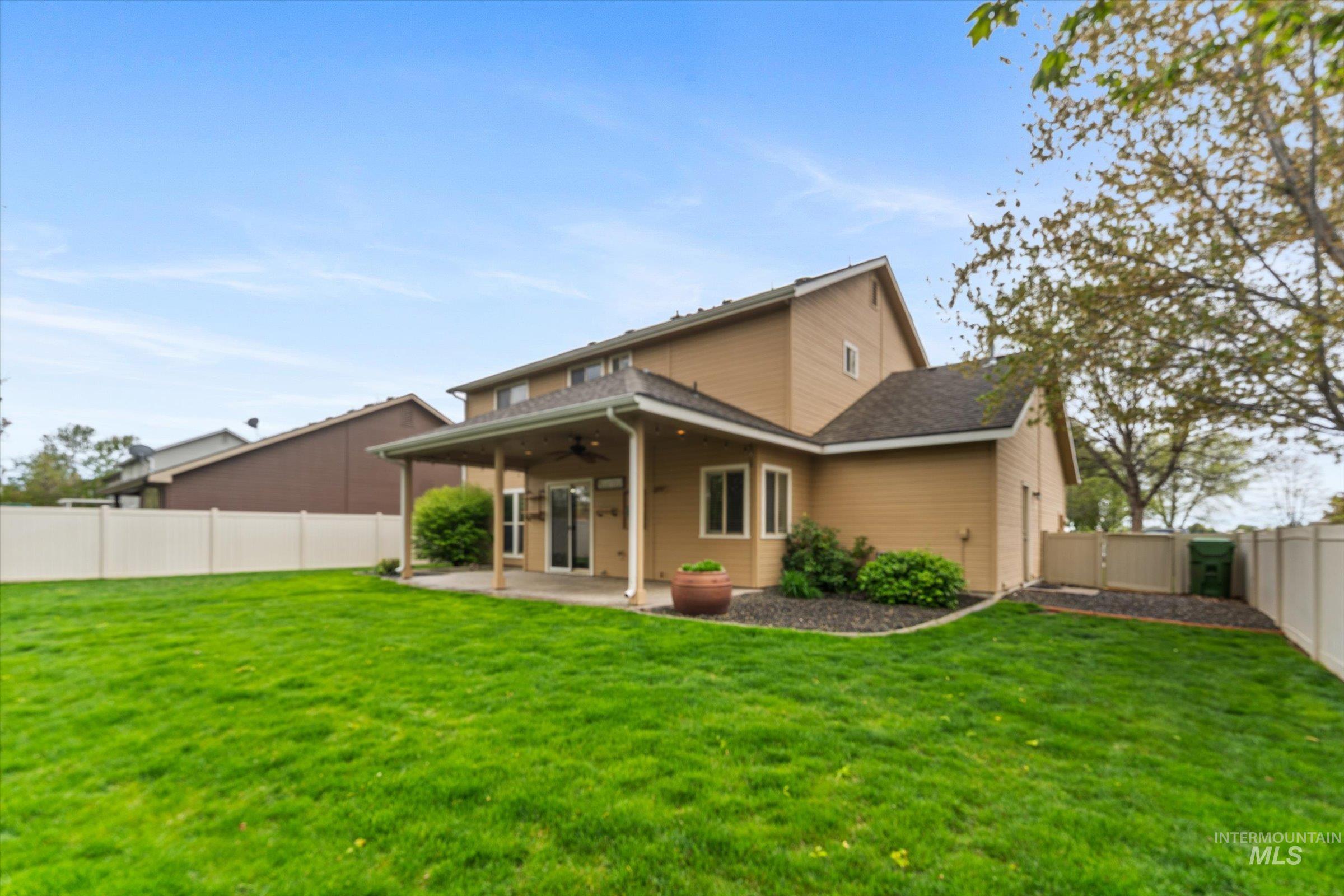 3454 S Capulet Way, Meridian, Idaho 83642, 4 Bedrooms, 2.5 Bathrooms, Residential For Sale, Price $559,900,MLS 98982336