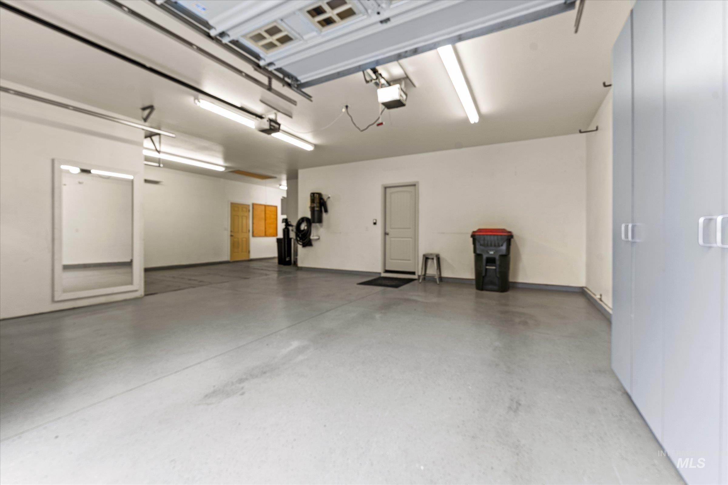 3454 S Capulet Way, Meridian, Idaho 83642, 4 Bedrooms, 2.5 Bathrooms, Residential For Sale, Price $559,900,MLS 98982336