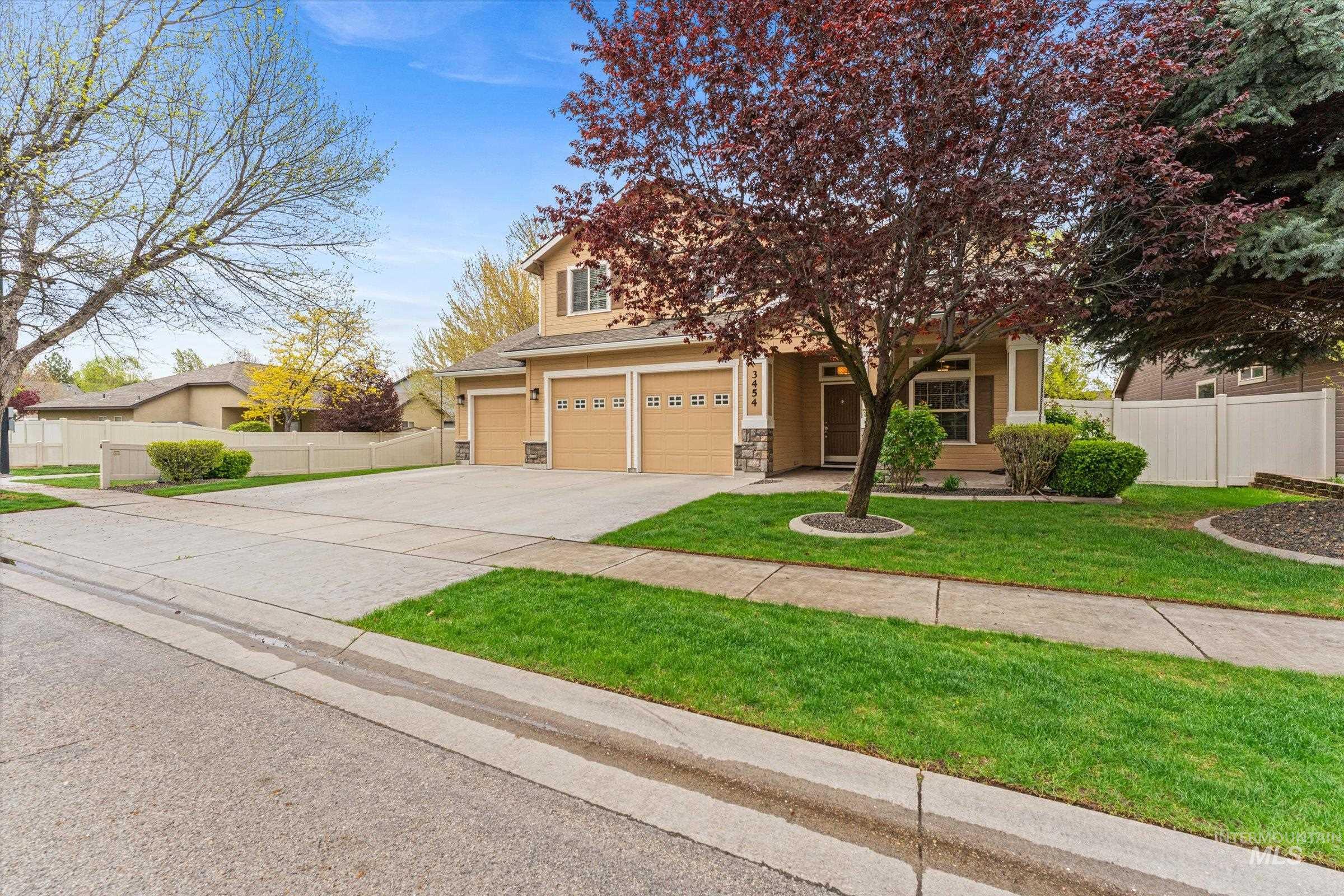 3454 S Capulet Way, Meridian, Idaho 83642, 4 Bedrooms, 2.5 Bathrooms, Residential For Sale, Price $559,900,MLS 98982336