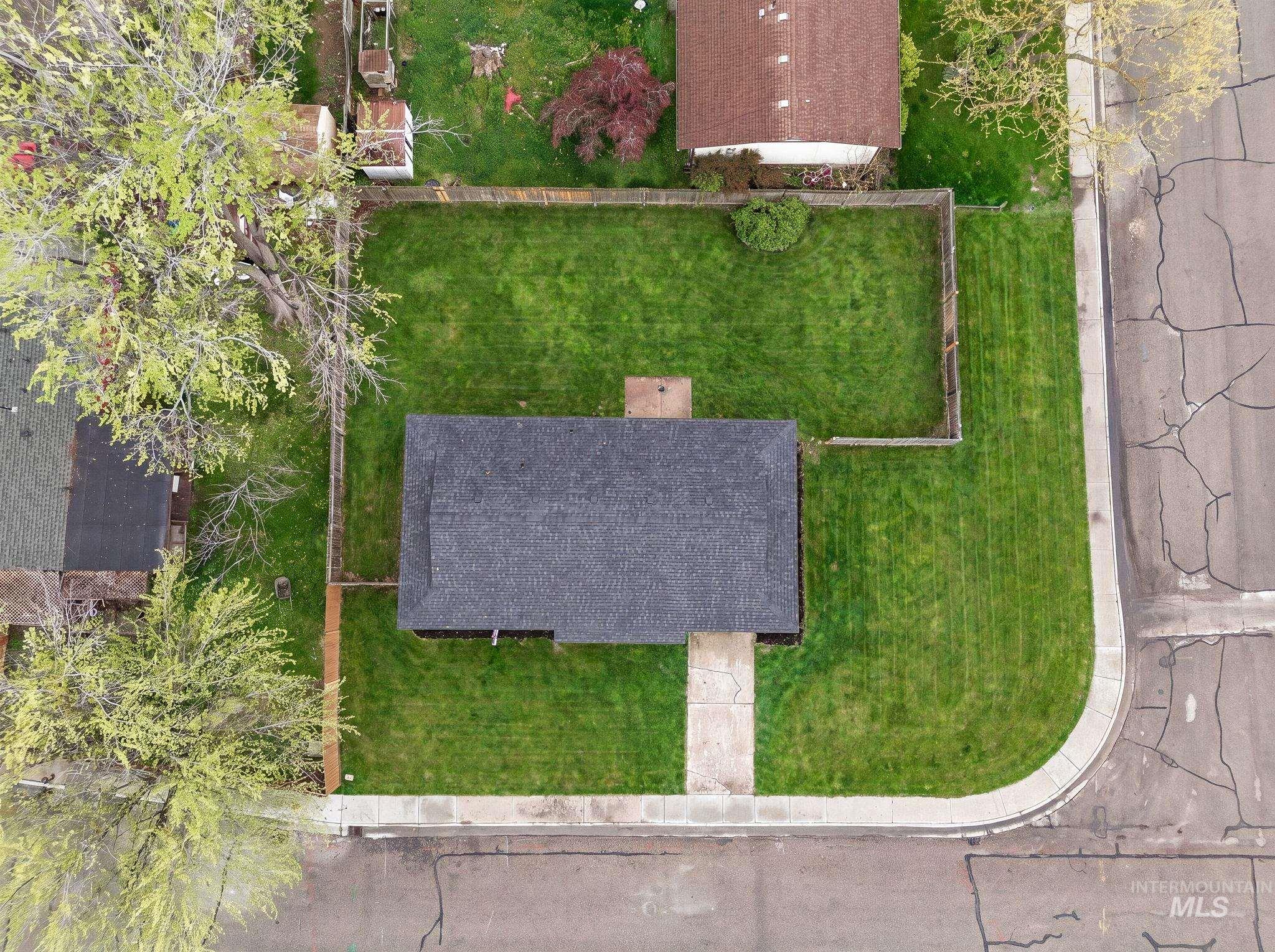 1207 W Chateau Ave, Meridian, Idaho 83646, 3 Bedrooms, 1 Bathroom, Residential For Sale, Price $375,000, 98982337