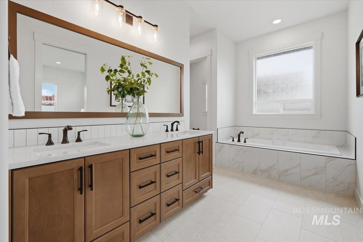 6970 E Chicken Hawk Loop, Nampa, Idaho 83686, 4 Bedrooms, 3.5 Bathrooms, Residential For Sale, Price $999,500,MLS 98982338