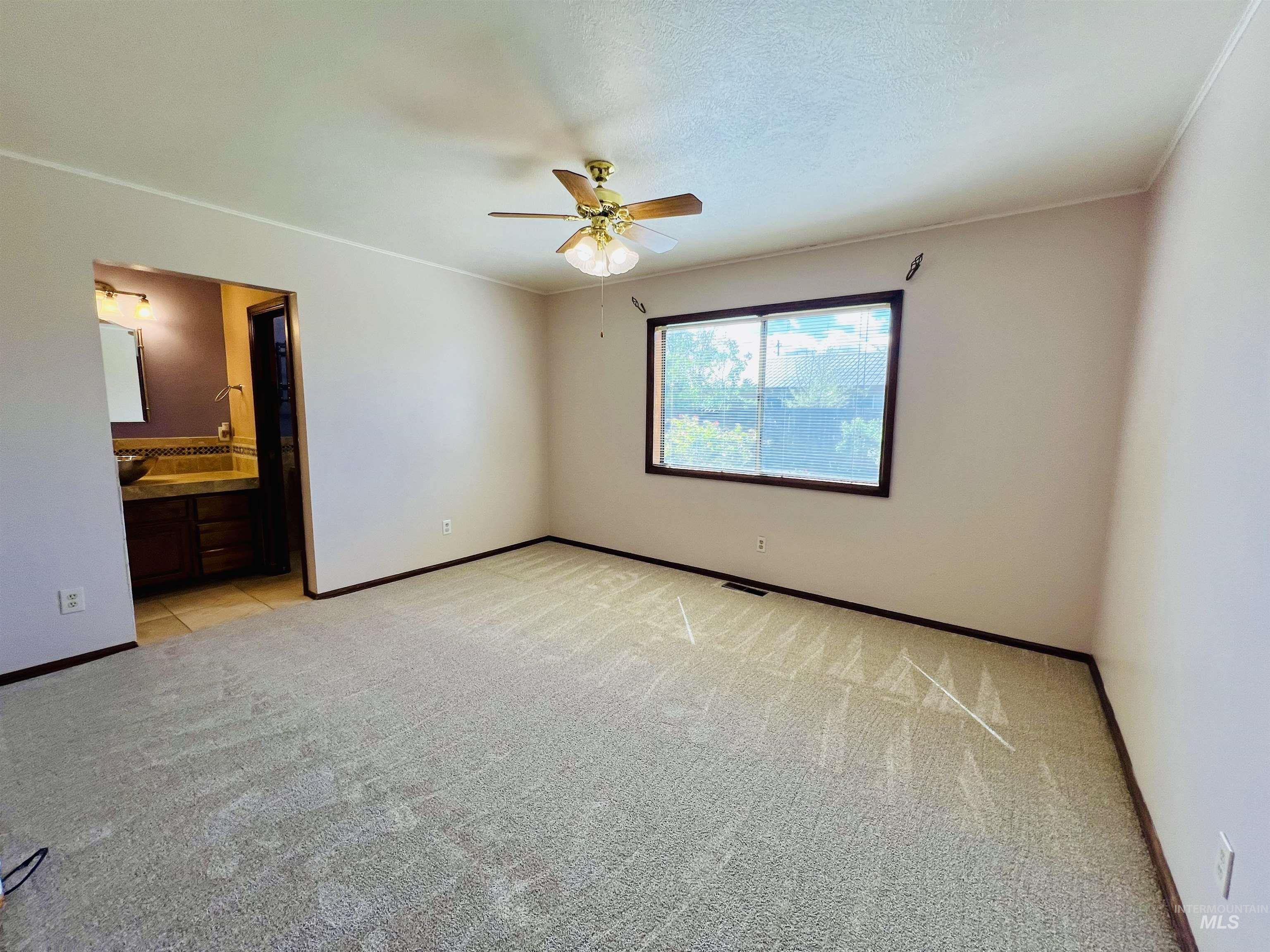 1852 NW 5th Ave, Ontario, Oregon 97914, 3 Bedrooms, 2 Bathrooms, Residential For Sale, Price $349,900,MLS 98982339