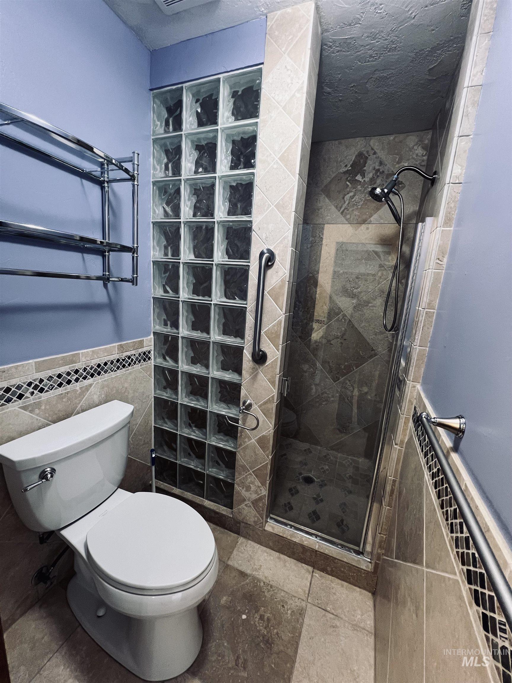 1852 NW 5th Ave, Ontario, Oregon 97914, 3 Bedrooms, 2 Bathrooms, Residential For Sale, Price $349,900,MLS 98982339